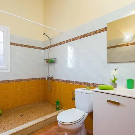 Villa Cala'n Blanes Sleeps 6 Pool Air Con Wifi *
